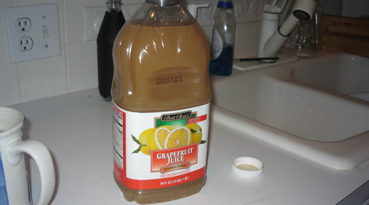 This juice is brown and yucky.  Should've used Fruit Fresh.  Mmmm... Fruit Fresh.