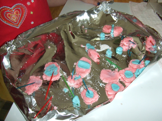 Pink was cream cheese and vaguely strawberrry, blue was more strawberry and butter only.