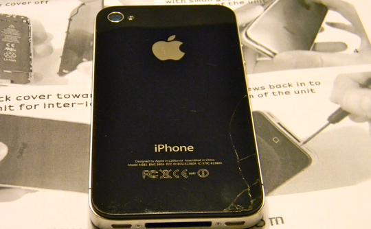 poor little iPhone4